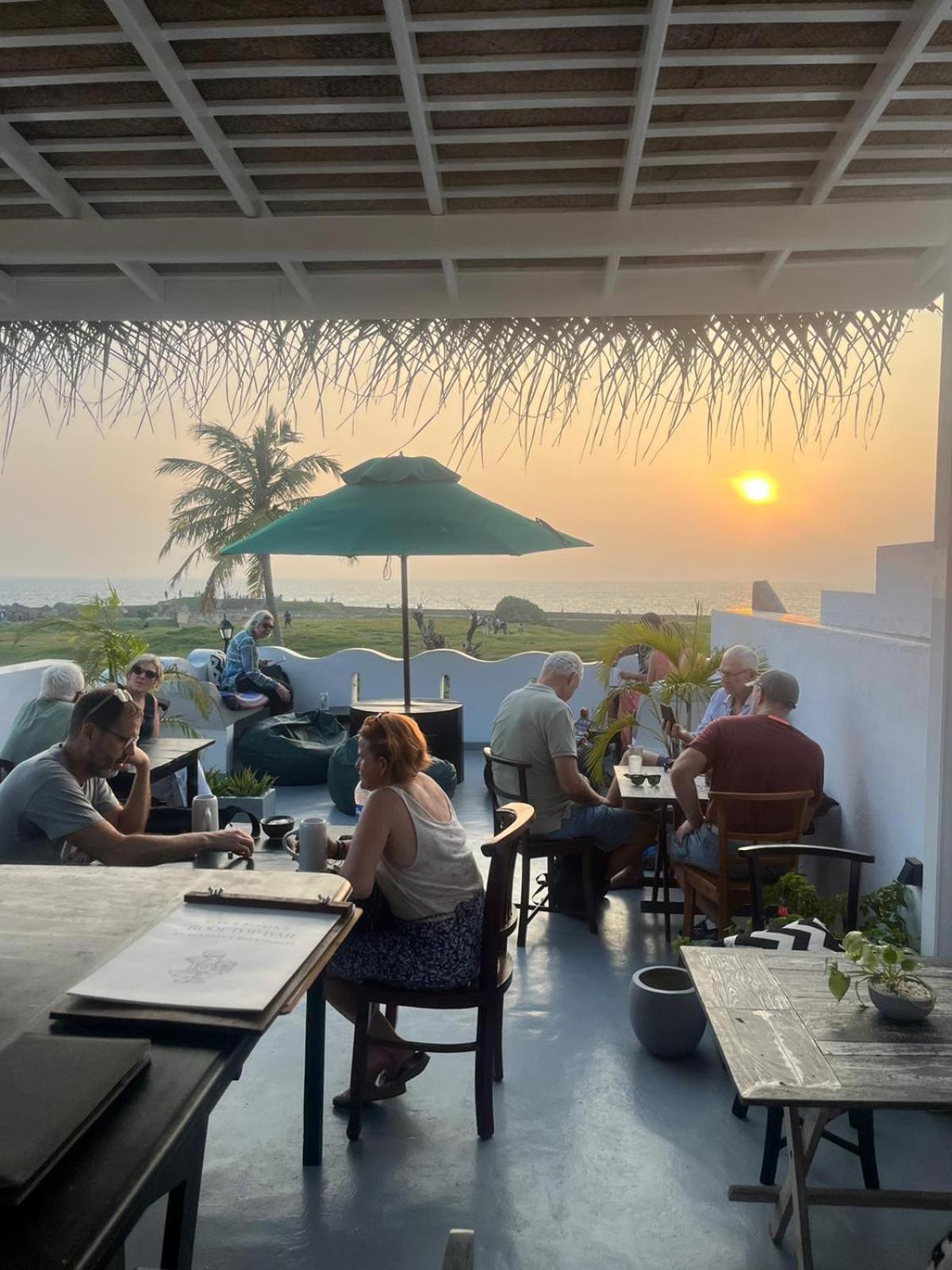 Seagreen Guesthouse - Galle Fort Екстериор снимка